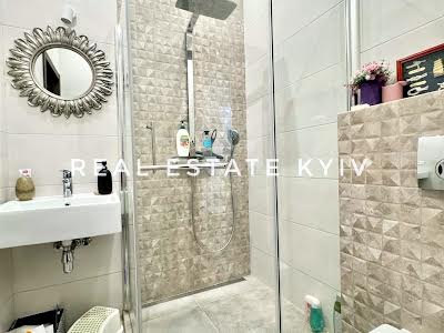 будинок за адресою Озерна вул.