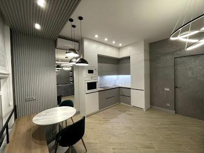 квартира за адресою Зоряний бульв., 1м