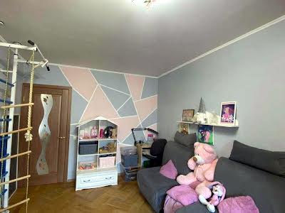 квартира за адресою Поздовжня вул., 1Б