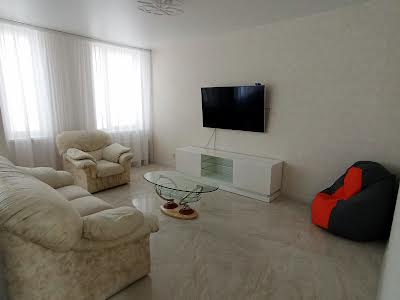 квартира за адресою Регенераторна вул., 4 к4