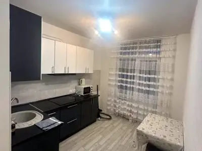 квартира за адресою Світла вул., 3д