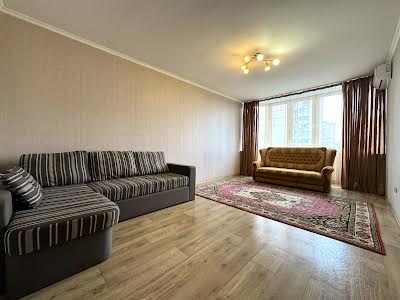 квартира по адресу Олены Пчилки ул., 6