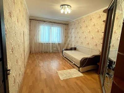 квартира за адресою Милославська вул., 12