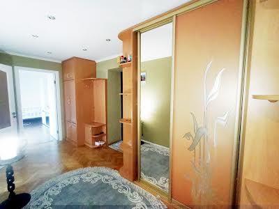 квартира за адресою Дніпровська набережна вул., 13
