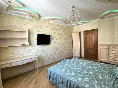 квартира за адресою Авіаконструктора Ігоря Сікорського вул. (Танкова), 1-Б