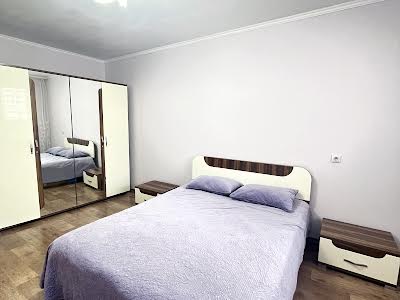 квартира за адресою Григорія Ващенка вул., 3