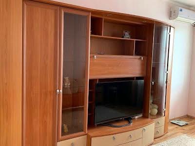 квартира по адресу Драгоманова ул., 6/1