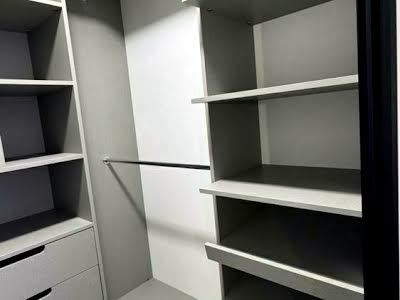 квартира за адресою Дніпровська набережна вул., 20А