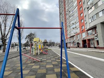 квартира за адресою Київ, Запорожця Петра вул., 26-А