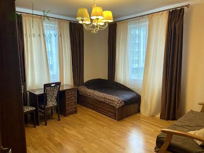 квартира за адресою Миклеша Карла, 11