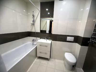 квартира по адресу Ревуцкого ул., 9