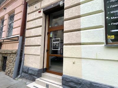 коммерческая по адресу Госпитальная ул., 26