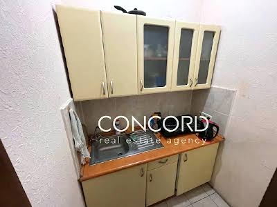 комерційна за адресою Митрофана Довнар-Запольського вул., 4