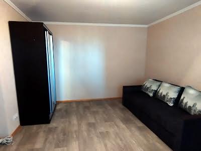 квартира за адресою Семафорна вул., 52