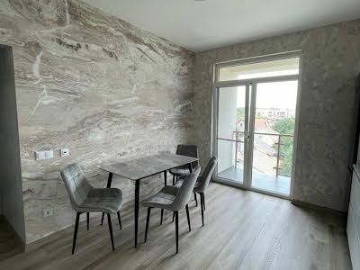 квартира за адресою Миколи Амосова вул., 6