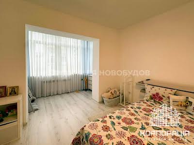 квартира за адресою Августина Волошина вул., 10А