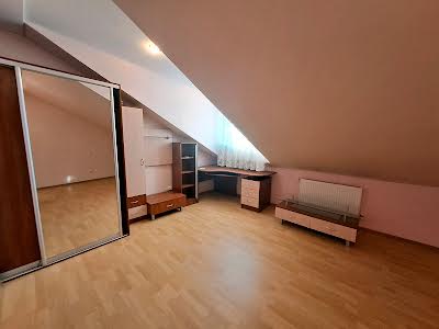 квартира за адресою Репіна, 18