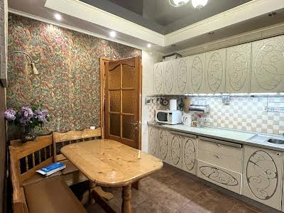 квартира по адресу Максютова ул., 16а