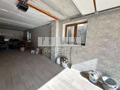 будинок за адресою 206-та Садова вул., 10