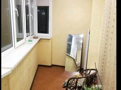 квартира по адресу Літературна, 12