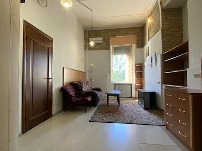 квартира за адресою Михайлівський пров., 9-Б