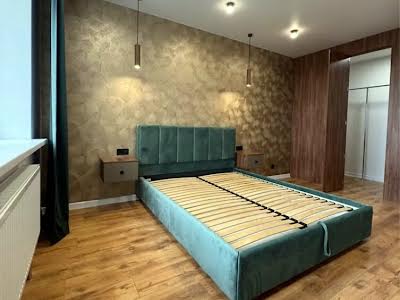 квартира за адресою Степана Бандери вул., 30-А