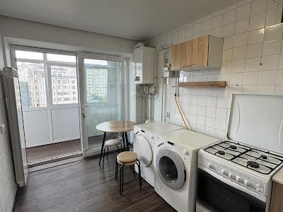 квартира за адресою Товарна вул., 2