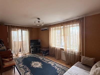 квартира по адресу Днепровская ул., 9