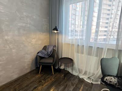 квартира за адресою Ревуцького вул., 40-В