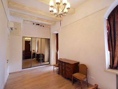квартира за адресою Крутий узвіз, 5