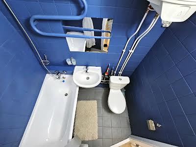 квартира за адресою Будівельників вул., 8