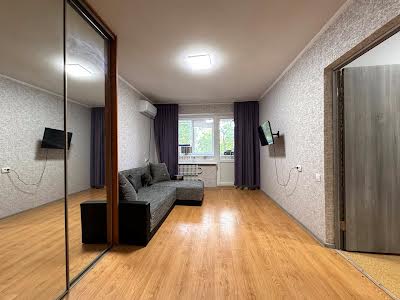 квартира за адресою Миру просп., 18