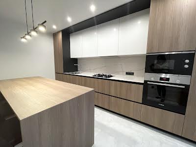 квартира за адресою Степана Бандери просп., 36