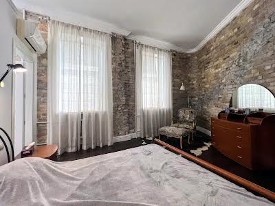 квартира за адресою Тарасівська вул., 16