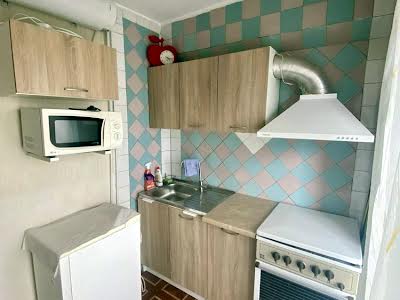 квартира за адресою Ореста Левицького вул. (Академіка Курчатова), 18
