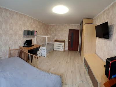 квартира за адресою Сергія Данченка вул., 3