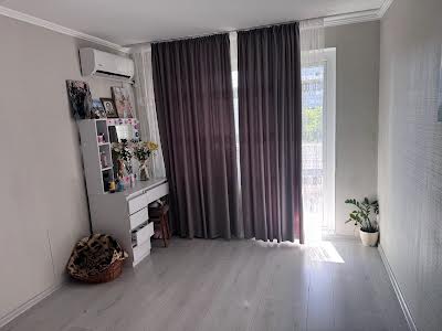 квартира за адресою Капітана Кузнєцова вул., 112