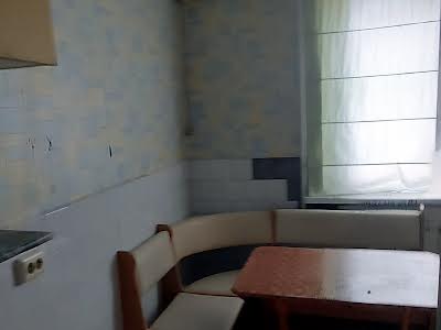 квартира за адресою 12-та Поздовжня вул., 3