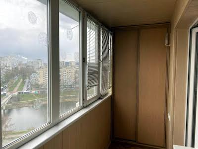 квартира за адресою Ованеса Туманяна вул., 8