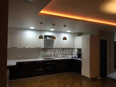 квартира за адресою Сухумська вул., 11