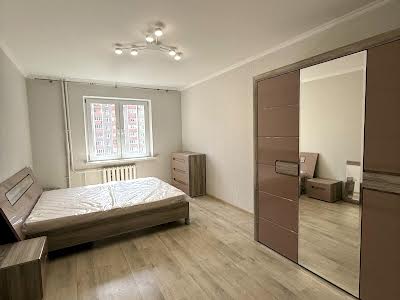 квартира за адресою Урлівська вул., 32