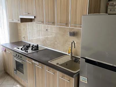 квартира за адресою Героїв просп., 12