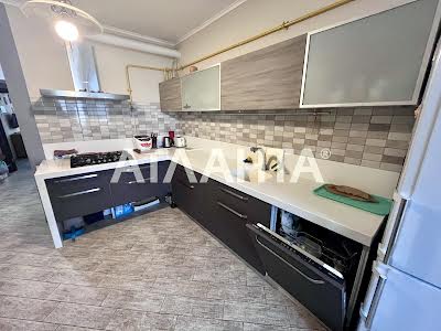 квартира за адресою Зоопаркова вул., 12