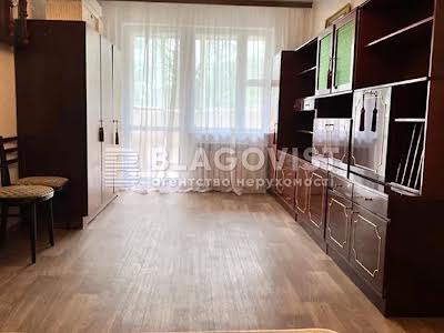 квартира за адресою Симиренка вул., 5