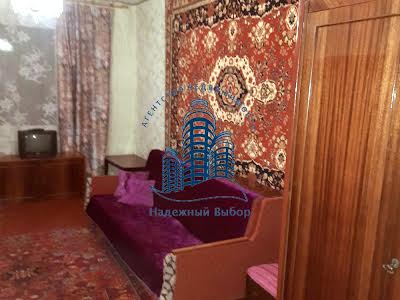 квартира за адресою Юрія Побєдоносцева бульв., 4