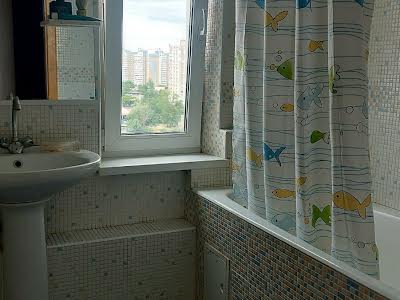 квартира за адресою Драгоманова вул., 1е