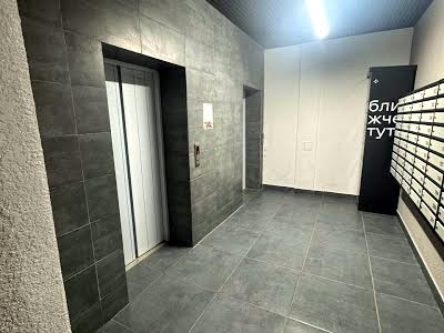 квартира за адресою Трускавецька вул., 108