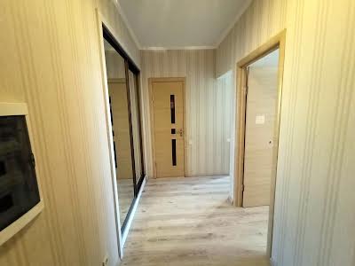 квартира за адресою Космонавтів вул., 23/1