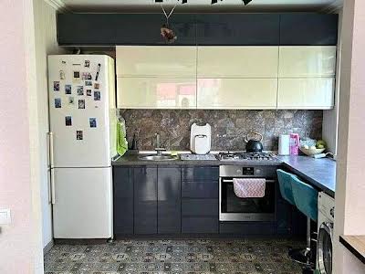 квартира за адресою Празька вул., 32