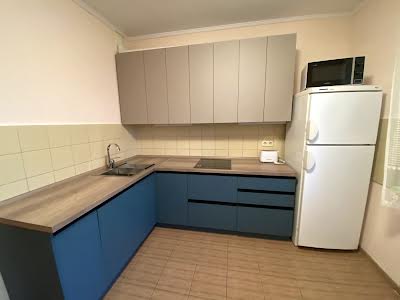 квартира по адресу Драгоманова ул., 8-Б